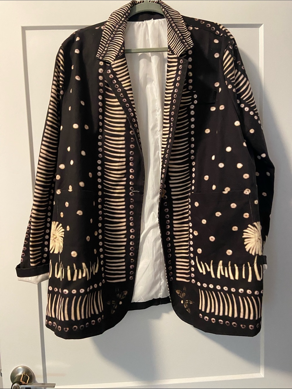 Black & Cream unique Patterned Women's Jacket